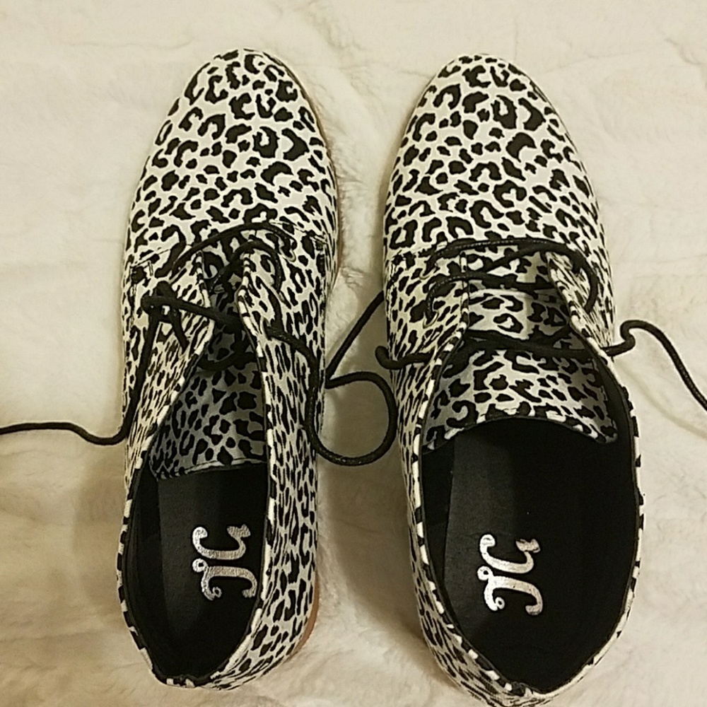 JC cheetah shoes black and white. Brand new!